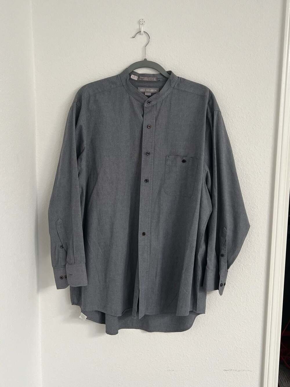 Van Heusen Men's Grey Mandarin Collar Long Sleeve Button Down Shirt